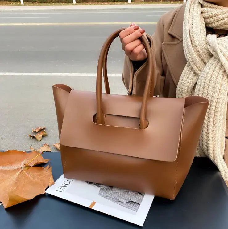 Clare's Minimalist Luxe | Soft Handbag